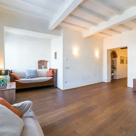 Apartment La Maison Di Elena